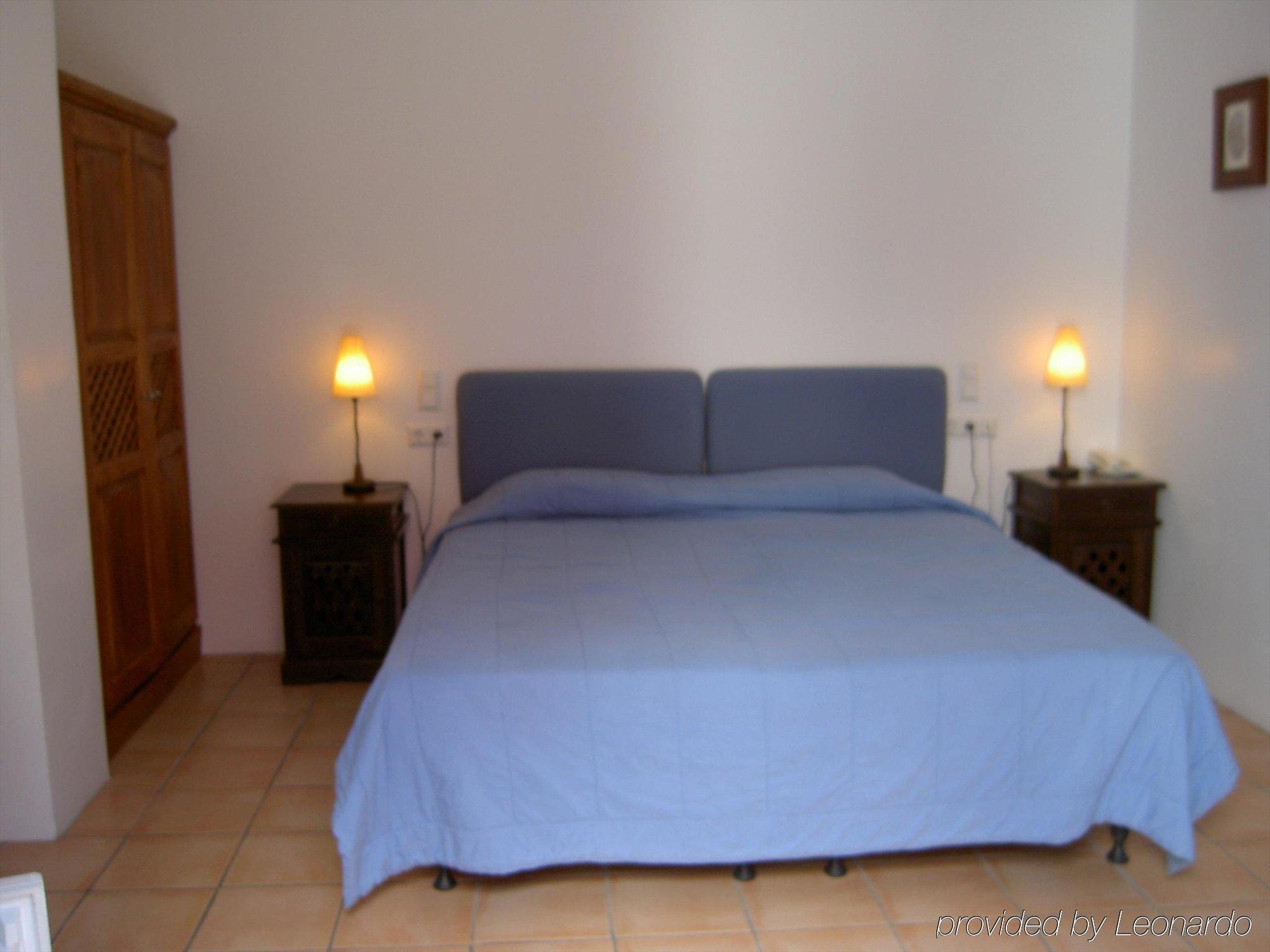 Meltemi Suites Perísza Szoba fotó