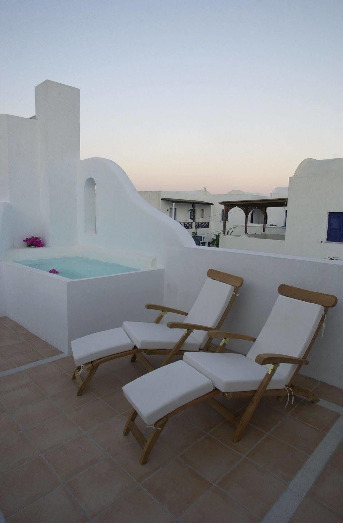 Meltemi Suites Perísza Kültér fotó