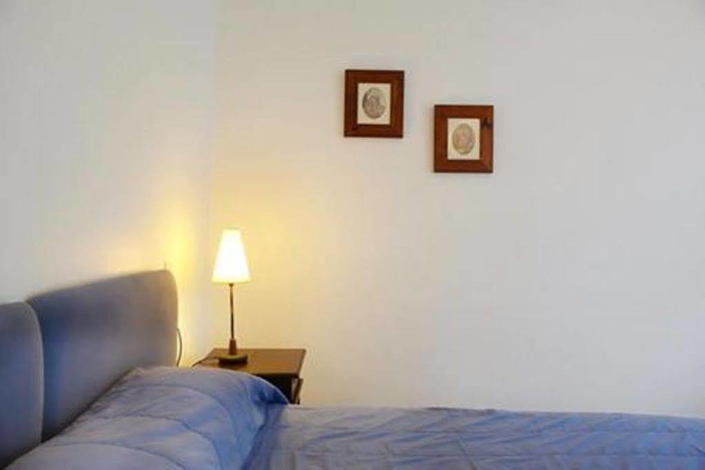 Meltemi Suites Perísza Kültér fotó